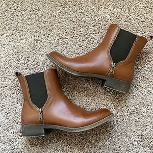 ModCloth ankle boots size 7.5
